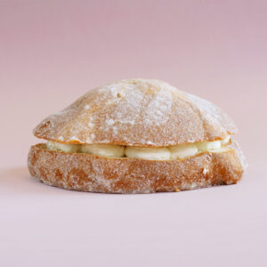 Pan de Muerto Relleno de Crema Batida Chico