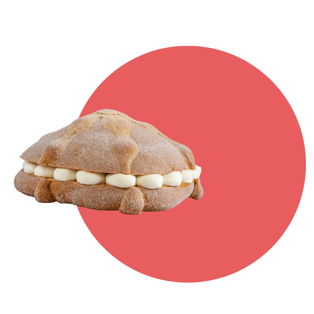 Pan muerto chico relleno de crema batida
